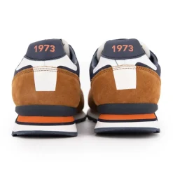 Baskets brit road bleu marine suédine avec lacets bleus Homme PEPE JEANS