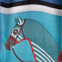 Carré toucher soie nuances de bleus imprimé cheval 90x90cm TORRENTE