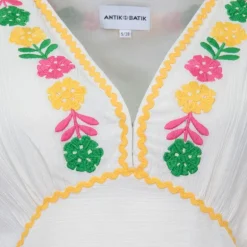 Robe courte avec broderie fleurie colorée clemence Femme ANTIK BATIK