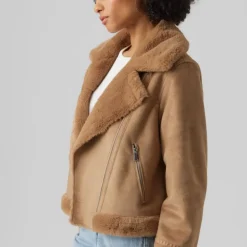 Veste peggy col italien fausse fourrure zippée Femme VERO MODA